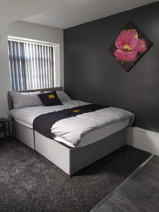 Black Ocean Holiday Apartments Blackpool Exterior photo